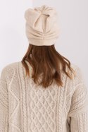 Czapka Model AT-CZ-2329.79 Beige - AT Czapka Model AT-CZ-2329.79 Beige - AT