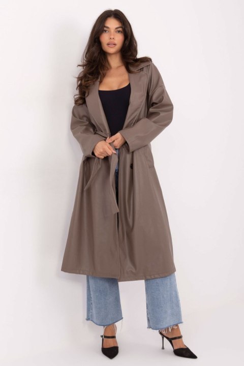 Płaszcz Damski Model IT-PL-A8393.81 Dark Beige - Rue Paris Płaszcz Damski Model IT-PL-A8393.81 Dark Beige - Rue Paris