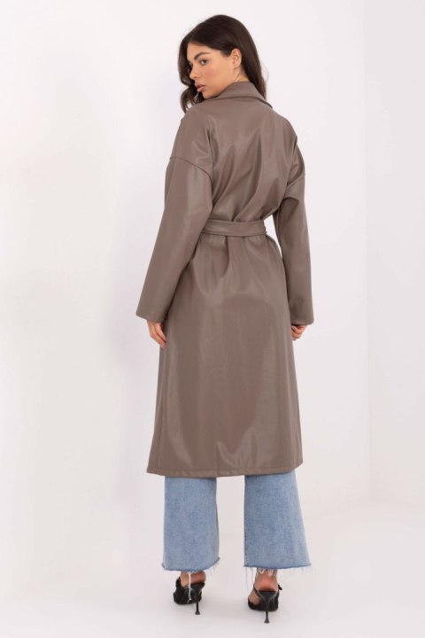 Płaszcz Damski Model IT-PL-A8393.81 Dark Beige - Rue Paris Płaszcz Damski Model IT-PL-A8393.81 Dark Beige - Rue Paris