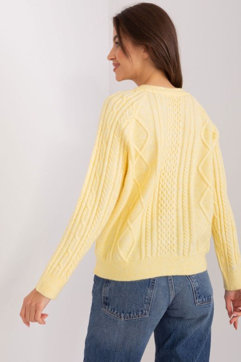 Sweter Damski Model AT-SW-2346-2.99P Light Yellow - AT Sweter Damski Model AT-SW-2346-2.99P Light Yellow - AT