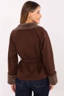 Płaszcz Damski Model IT-KR-4608.05P Dark Brown - Rue Paris Płaszcz Damski Model IT-KR-4608.05P Dark Brown - Rue Paris