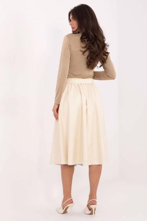 Spódnica Model DHJ-SD-A1997.76 Light Beige - Italy Moda Spódnica Model DHJ-SD-A1997.76 Light Beige - Italy Moda