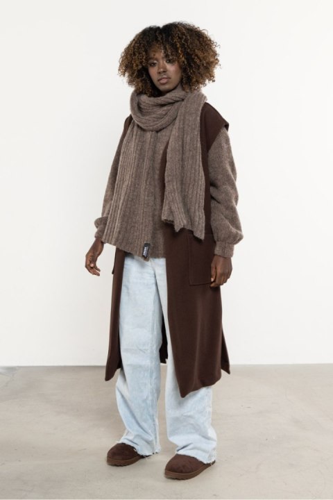 Szalik Model A758 Carmel - awama