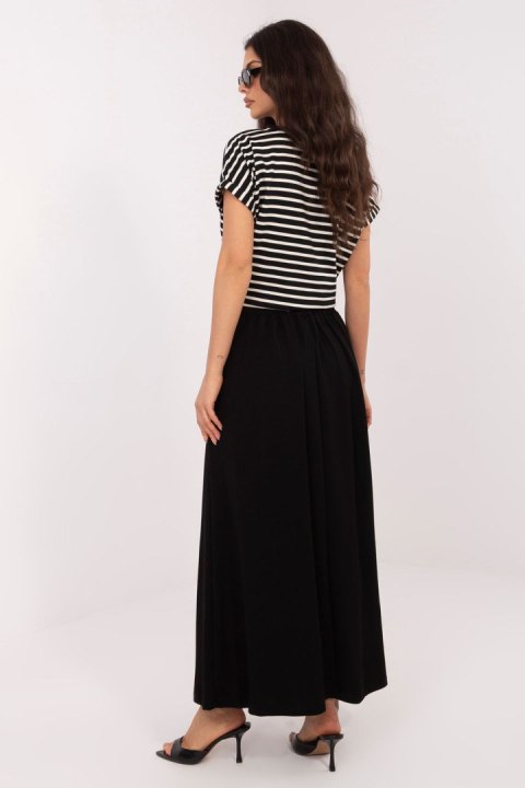 Spódnica Model RV-SD-A1240.22P Black - Relevance