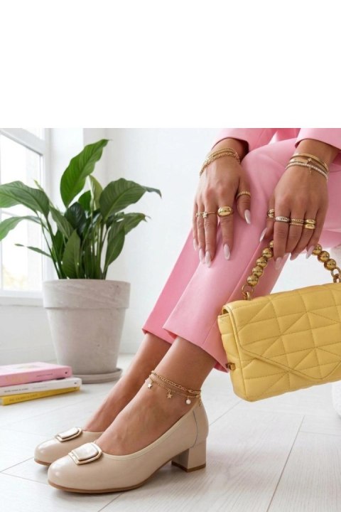 Czółenka Model Cambell 26-19413BG Beige Lakier - Solea