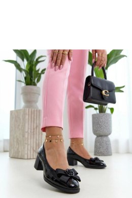 Czółenka Model Cambell 26-98333BKP Black Lakier - Solea