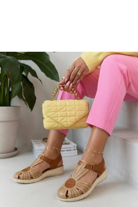 Sandały Model Cosima YEHJ-321 Beige - Solea