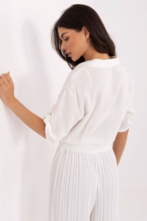 Koszula Damska Model DHJ-KS-8595-1.66 Ecru - Italy Moda Koszula Damska Model DHJ-KS-8595-1.66 Ecru - Italy Moda