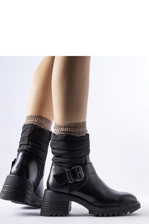 Czarne ciepłe botki na masywnej podeszwie Nisri - Solea Czarne ciepłe botki na masywnej podeszwie Nisri - Solea