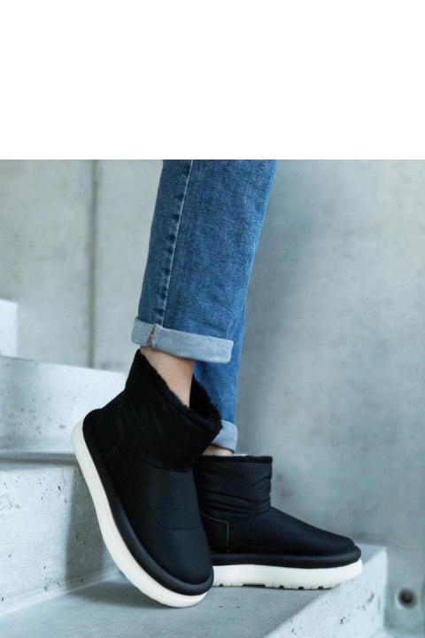 Czarne ciepłe śniegowce na platformie Cores - Solea Czarne ciepłe śniegowce na platformie Cores - Solea